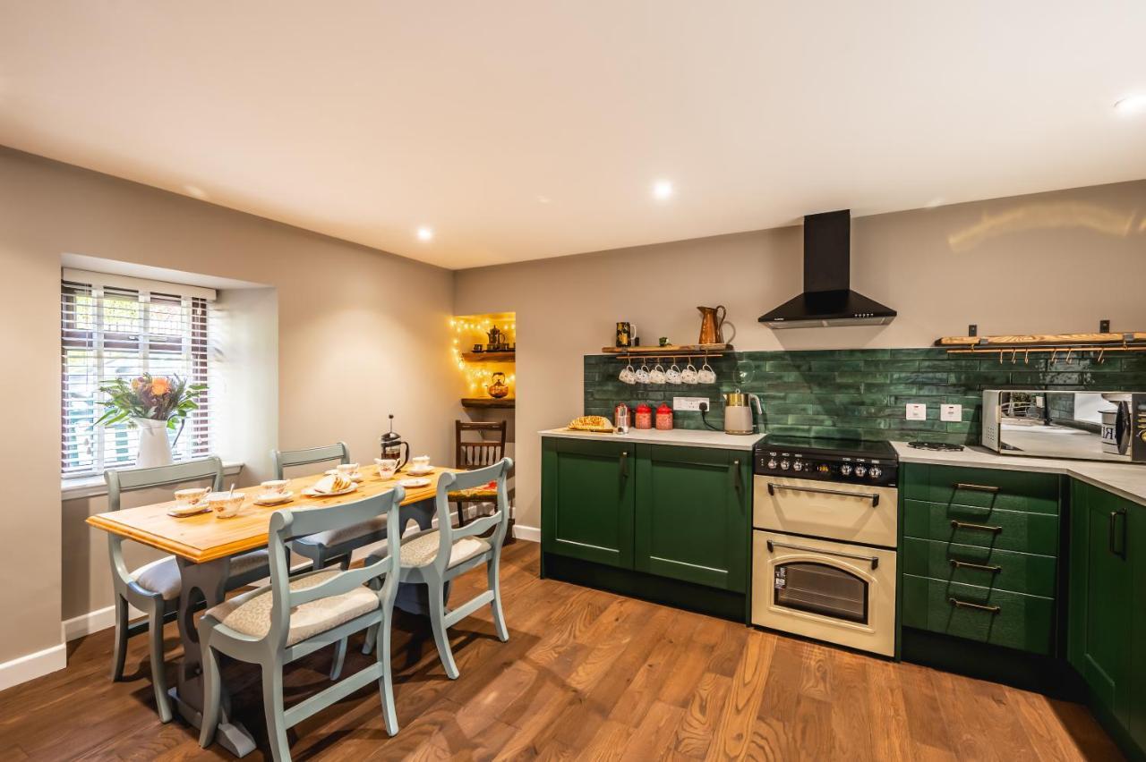 Luxury Cottage With Mountain View'S Cononbridge ภายนอก รูปภาพ