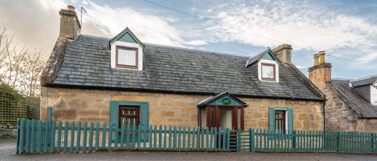 Luxury Cottage With Mountain View'S Cononbridge ภายนอก รูปภาพ